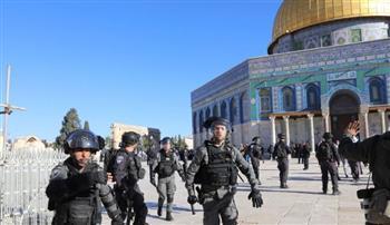 وسائل إعلام فلسطينية: 54 مستوطنا يقتحمون ساحات المسجد الأقصى