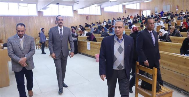 في هدوء والتزام.. "جنوب الوادي"  تواصل امتحانات نصف العام