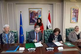   وزيرة التعاون تشهد توقيع اتفاقية "المبادرة الوطنية لتمكين الأطفال"