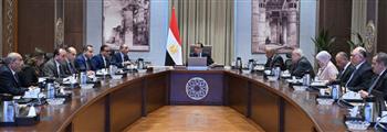   رئيس الوزراء يستعرض استراتيجية تطوير المطارات المصرية 