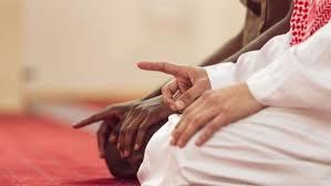 هل يعيد الصلاة.. حكم من انتقض وضوؤه في التشهد الأخير 