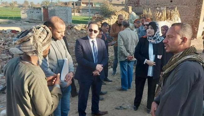 النيابة الإدارية تجري معاينة لـ عقار أبنوب المنهار في أسيوط