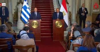 وزير الخارجية ونظيره اليوناني يؤكدان الرفض التام للنزوح الجبري من غزة 