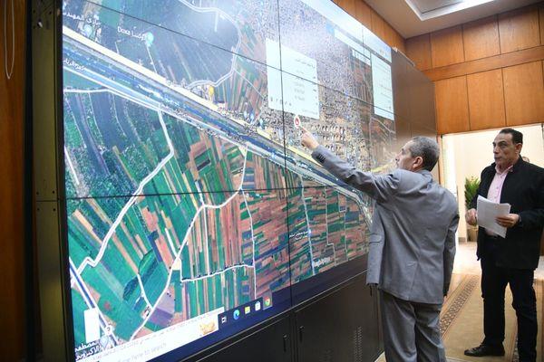 محافظ الغربية يتابع من مركز السيطرة بالديوان العام حملات ازالة التعديات