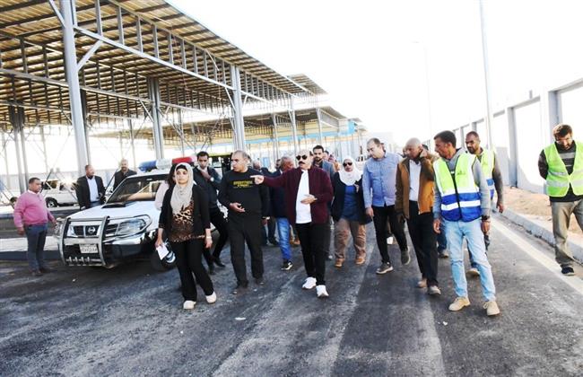 محافظ أسوان يتابع ميدانيا مشروعات حياة كريمة بقرية فارس بـ كوم أمبو