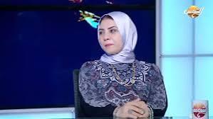 خبيرة أسرية تحذر الأزواج من الإفراط في مشاعرهم