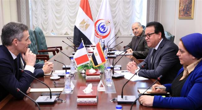 مصر و فرنسا تتفقان على استمرار عمل المستشفى الميداني "ديكسمود" 
