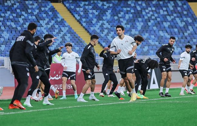 منتخب مصر يخوض مرانه الأول بالعاصمة الإدارية استعداداً لـ أمم إفريقيا .. صور