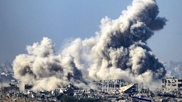 إسرائيل ألقت 65 ألف طن من المتفجرات على غزة
