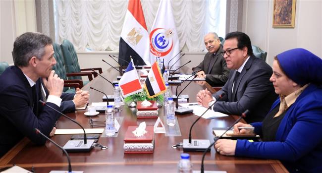 وزير الصحة يستقبل مستشار  الرئيس الفرنسي لبحث سبل التعاون بين البلدين 