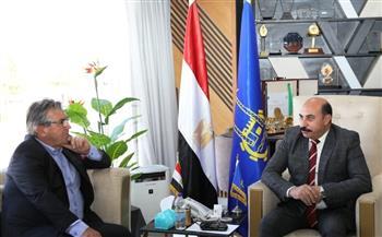 محافظ أسوان يؤكد أهمية دعم التعاون المشترك مع الدول المصدرة للحركة السياحية لـ مصر