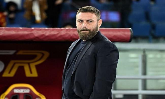 الدوري الإيطالي.. روما يفوز على فيرونا في أول مباراة لـ دي روسي