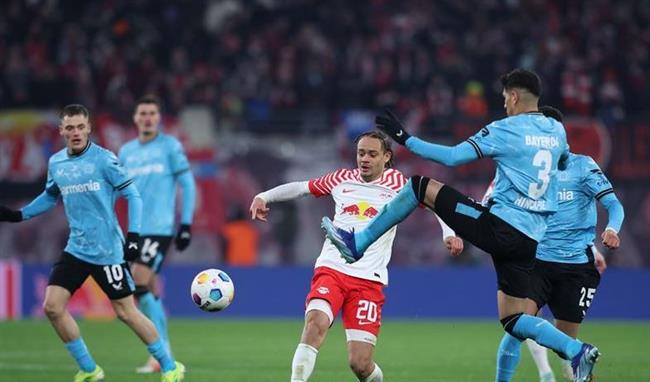 الدوري الألماني .. باير ليفركوزن يعزز صدارته بفوزه على لايبزيج 3-2
