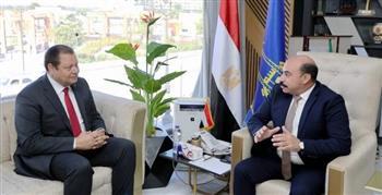 الدكتور أحمد طه: التأمين الصحي الشامل يقوم علي مبدأ التنافسية بين جميع قطاعات مقدمي الرعاية الصحية لصالح المرض