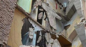   إصابة شخص في انهيار منزل بقرية دنفيق التابعة لمركز نقادة جنوب قنا