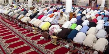   الحكومة تنفي تقييد صلاة التراويح بوقت محدد خلال شهر رمضان