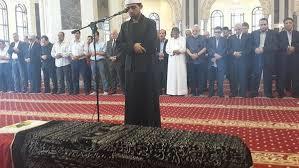 الأركان والسنن.. كيفية صلاة الجنازة على الرجل 