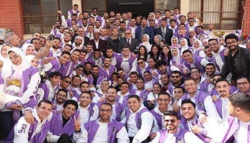 تخريج أول دفعة من طب سوهاج بالنظام الجديد