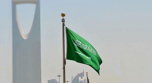 "الرياض" السعودية: المملكة تولي اهتمامًا استثنائيًا بالقضايا العربية والإسلامية