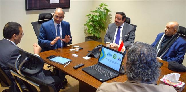«الإسكان» تناقش خطة تحسين محطات مياه الشرب والصرف  