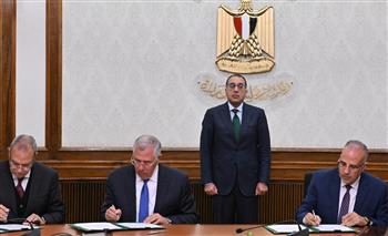   رئيس الوزراء يشهد توقيع بروتوكول تعاون بشأن الاستثمار المشترك لمنطقة الشاليهات بقرية "مرجانة"