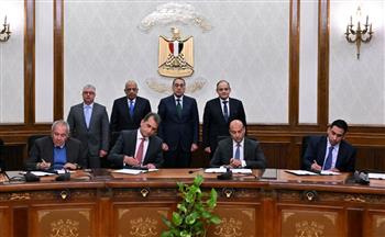   رئيس الوزراء يشهد توقيع 5 اتفاقيات للشراكة بين اقتصادية قناة السويس وشركات قطاع خاص