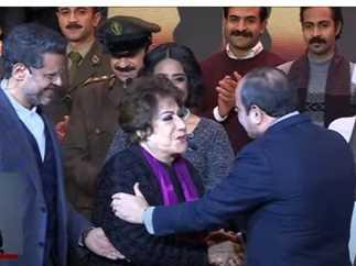عزيز مصر.. ماذا دار بين الرئيس السيسي والفنانة سميحة أيوب فى احتفالية عيد الشرطة ؟