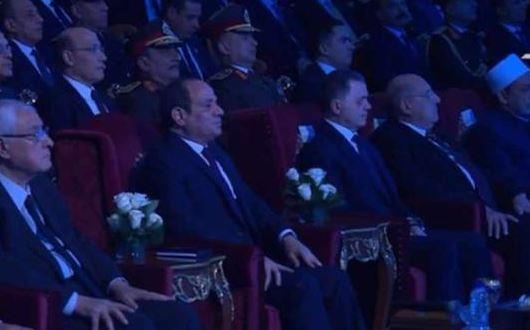 السيسي يشاهد فيلما تسجيليا بعنوان "العودة"
