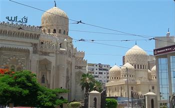 الإسكندرية تقرر إيقاف أعمال مقاول ترميم سقف أبي العباس المرسي لعدم رجوعه للفنيين