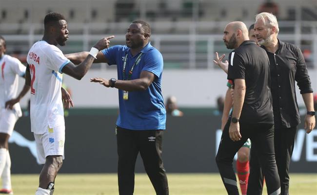 أمم إفريقيا.. "كاف" يعلن إيقاف وليد الركراكي 4 مباريات وغرامة مالية