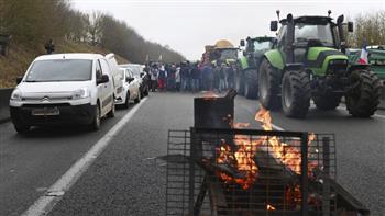   غضب المزارعين في فرنسا يتصاعد ويمتد إلى مختلف أنحاء البلاد