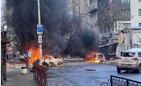 أوكرانيا: مقتل وإصابة 11 شخصا جراء 99 هجوما روسيا على خيرسون
