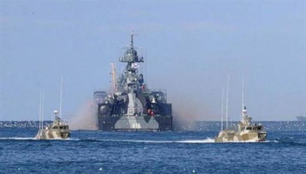 أوكرانيا: روسيا تحتفظ بحاملتي صواريخ وأربع سفن حربية في البحر الأسود