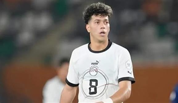 الأهلي يطمئن على حالة إمام عاشور من طبيب المنتخب