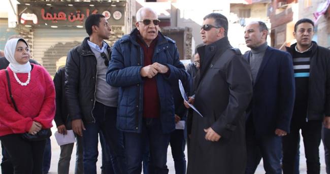 محافظ الجيزة يتفقد الموقع المقترح لإنشاء كوبري المشاة البديل عن همفرس ببولاق الدكرور