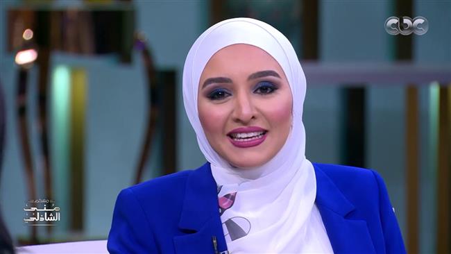 هلا رشدي: أنا وزوجى ماكناش عاوزين نعمل فرح وحضرناه بالعافية