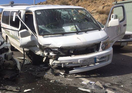 إصابة 8 أشخاص في حادثي سير بالمنيا