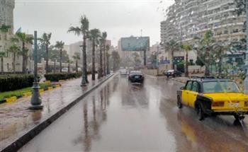 محافظ الإسكندرية: تكثيف التواجد الميداني للتعامل مع تداعيات النوة الحالية
