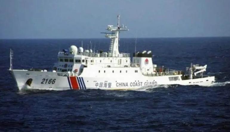 خفر السواحل الصينية "تطرد" سفنا يابانية بالقرب من جزر متنازع عليها