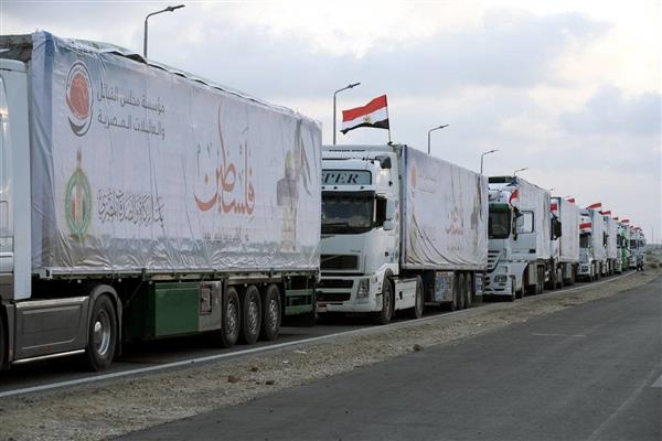 85 شاحنة مساعدات إنسانية من الهلال الأحمر المصري تدخل غزة