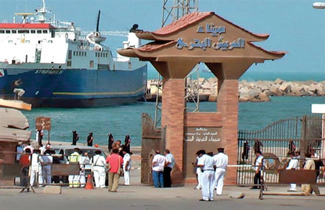 لسوء الأحوال الجوية.. إغلاق ميناء العريش البحري أمام حركة السفن