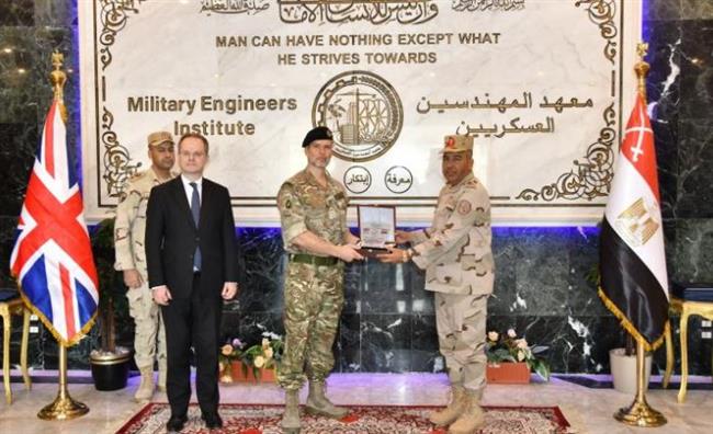 القوات المسلحة تنظم تدريبا مشتركا مع بريطانيا بمجال مكافحة العبوات الناسفة