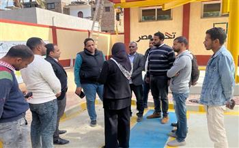 الأقصر .. مدير الوحدة المركزية لـ" حياة كريمة " يتفقد قرى المبادرة