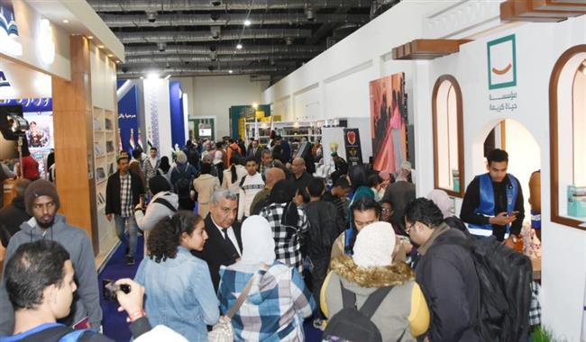 أكثر من 78 ألف نُسخة حصيلة مبيعات أجنحة قطاعات وزارة الثقافة بمعرض القاهرة الدولي للكتاب خلال يومين 