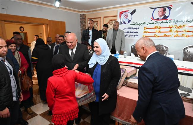 وزيرة التضامن تتفقد مشروع "المجمع الصناعي للمرأة والشباب" لمؤسسة نداء بـ قنا