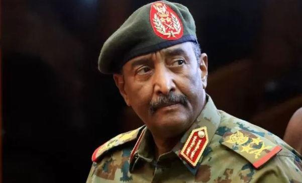 رئيس مجلس السيادة بالسودان يتوجه إلى الجزائر في زيارة رسمية