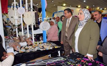   وزيرة التضامن تفتتح معرض "ديارنا" للحرف اليدوية والتراثية بـ الأقصر