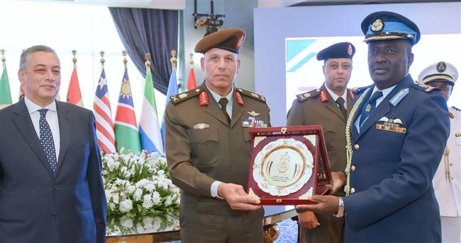 القوات المسلحة بالتعاون مع وزارة الخارجية تنظم دورة تدريبية لعدد من الوافدين من الدول الأفريقية