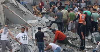 إعلام فلسطيني: 25 شهيدا إثر قصف إسرائيلي استهدف منزلا في حي التفاح شرقي مدينة غزة