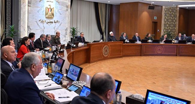 رئيس الوزراء: لا نتدخل في تحديد الأسعار.. ومهمتنا حصول المواطنين على السلع